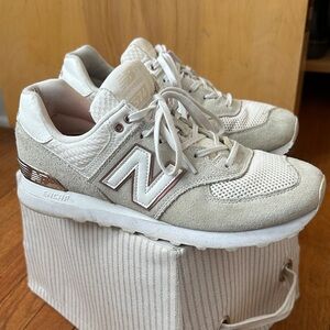 New Balance 574 Women's Sneakers